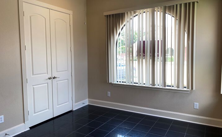 Pictures of Office property located at 13652 Breton Ridge St, Houston, TX 77070 for sales - image #1