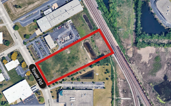 Pictures of Land property located at 927 Tower Rd, Mundelein, IL 60181 for sales - image #1