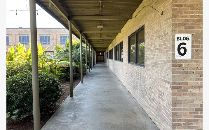Pictures of Office property located at 113 Heymann Blvd, Lafayette, LA 70503 for sales - image #1