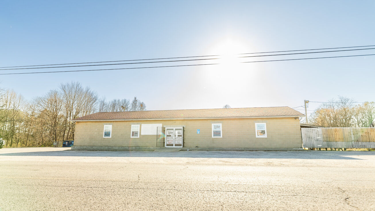 Pictures of Hospitality, Office, Retail property located at 6419 Flaherty Rd, Vine Grove, KY 40175 for sales - image #1
