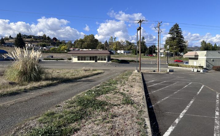 Pictures of Land property located at 4807 SW Grange Rd, Roseburg, OR 97471 for sales - image #1