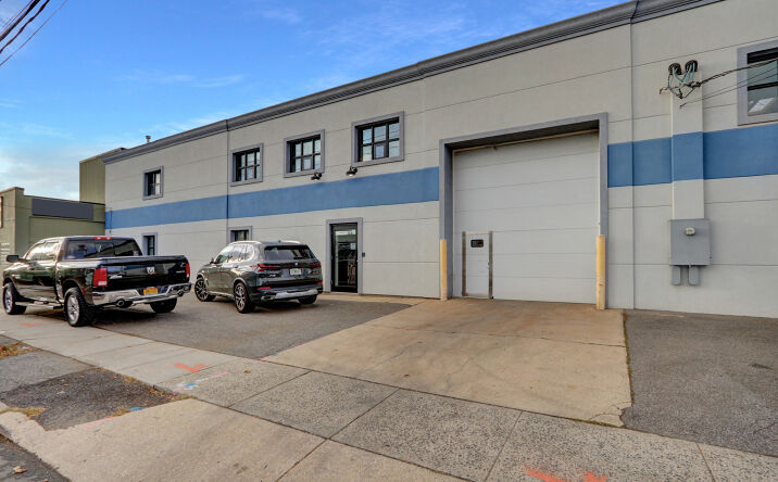 Pictures of Industrial property located at 665 Commercial Ave, Garden City, NY 11530 for sales - image #1
