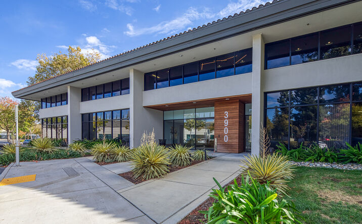 Pictures of Office property located at 3900 Lennane Dr, Sacramento, CA 95834 for sales - image #1