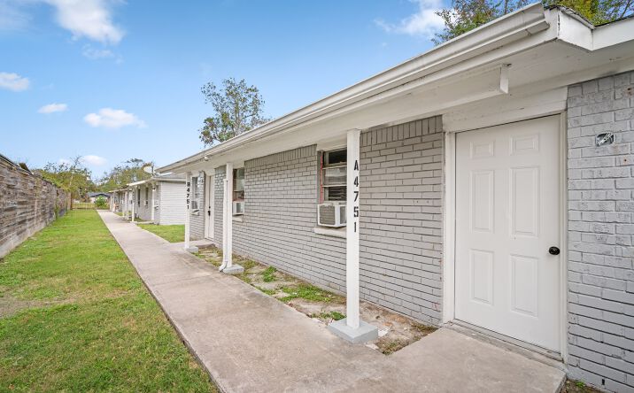 Pictures of Multifamily property located at 4755 Wilmington St, Houston, TX 77033 for sales - image #1
