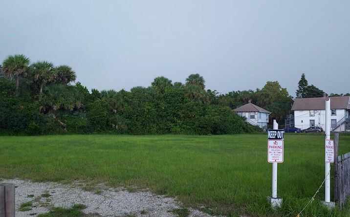 Pictures of Retail, Land, Industrial, Office property located at 11 N Hollywood Avenue, Daytona Beach, FL 32118 for sales - image #1