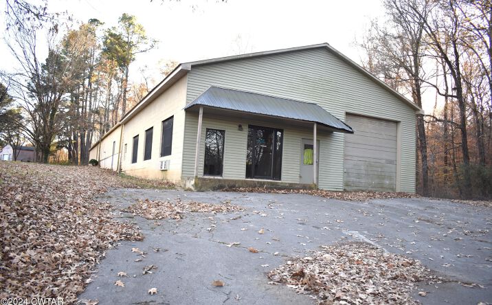 Pictures of Special Purpose property located at 600 Lower Brownsville Road, Jackson, TN 38301 for sales - image #1