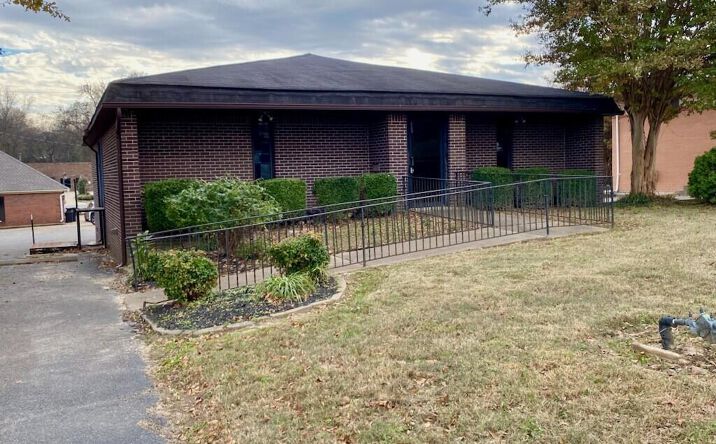 Pictures of Business for Sale, Office property located at 575 E Tickle Street, Dyersburg, TN 38024 for sales - image #1