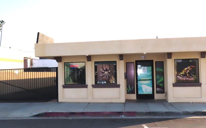 Pictures of Office, Retail property located at 3912 Merrill Ave, Riverside, CA 92506 for sales - image #1