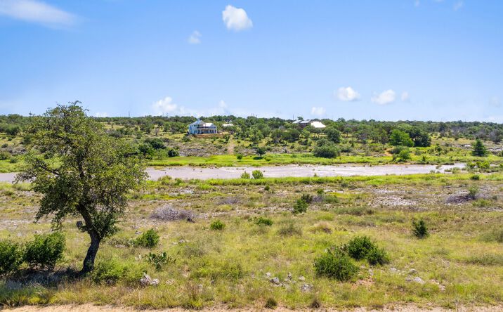 Pictures of Land property located at 620 Rio Vis Rd, Johnson City, TX 78636 for sales - image #1