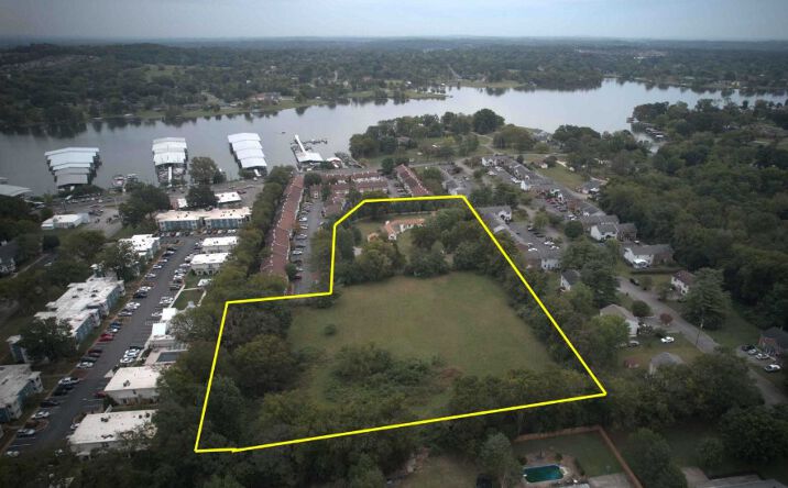 Pictures of Land, Mixed Use, Multifamily, Senior Living property located at 111 Crossfield Dr, Hendersonville, TN 37075 for sales - image #1