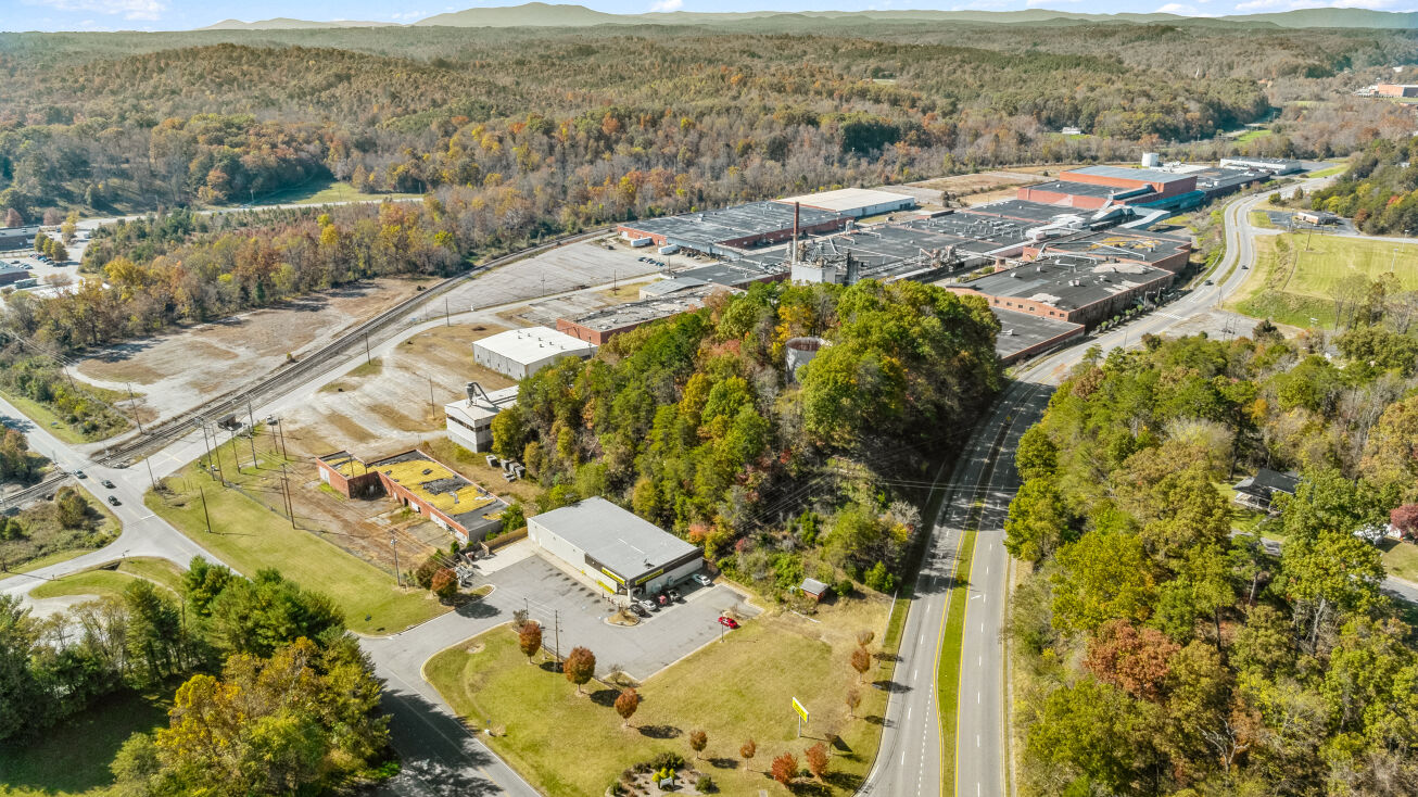 Pictures of Industrial property located at 1641 Fairystone Park Hwy, Stanleytown, VA 24168 for sales - image #1