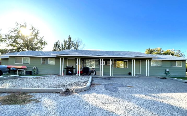 Pictures of Multifamily property located at 7004 Poplar St, Boise, ID 83704 for sales - image #1