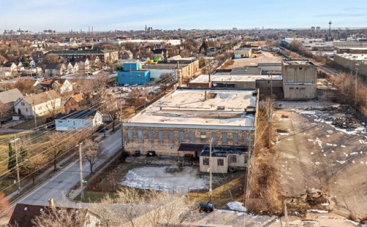 Pictures of Industrial property located at 3000 W Clarke St, Milwaukee, WI 53210 for sales - image #1