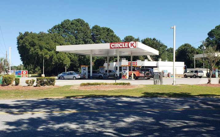 Pictures of Retail property located at 10105 US-17, McClellanville, SC 29458 for sales - image #1