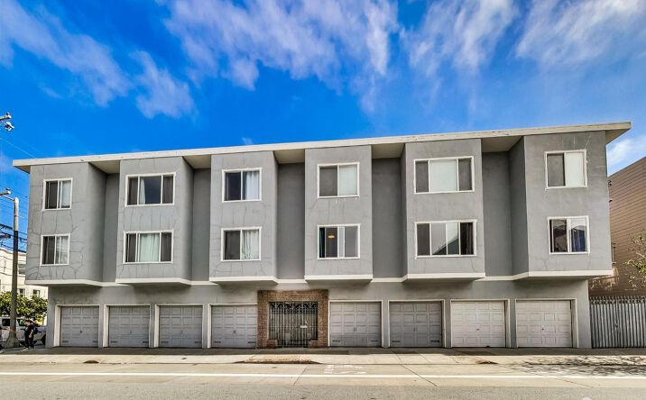 Pictures of Multifamily property located at 400 25th Ave, San Francisco, CA 94121 for comps - image #1