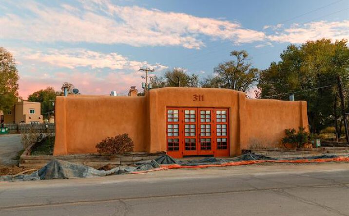 Pictures of Retail property located at 311 Paseo Del Pueblo Norte, Taos, NM 87571 for sales - image #1