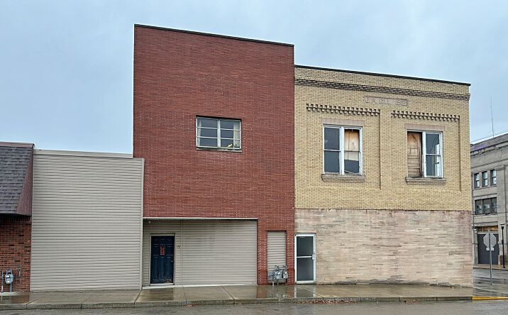 Pictures of Special Purpose property located at 19 NE 3rd Street, Washington, IN 47501 for sales - image #1