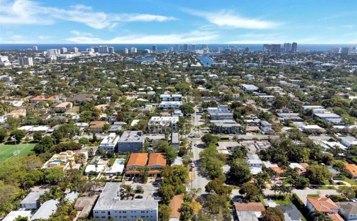 Pictures of Multifamily property located at 1215 NE 6th St, Fort Lauderdale, FL 33304 for sales - image #1