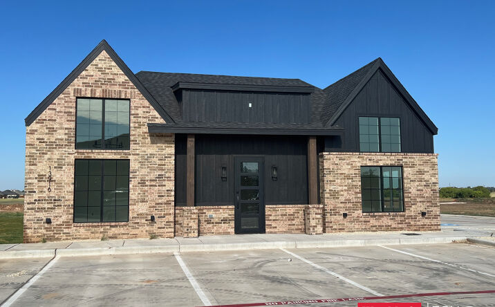 Pictures of Office property located at 13916 Indiana Ave, Lubbock, TX 79423 for sales - image #1