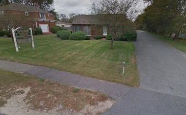 Pictures of Retail property located at 170 E Falmouth Hwy, Falmouth, MA 02536 for comps - image #1