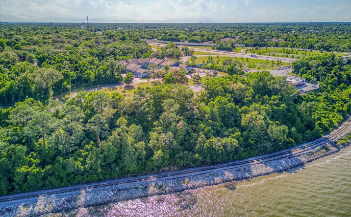 Pictures of Land property located at 7599 Scenic Hwy, Pensacola, FL 32504 for sales - image #1