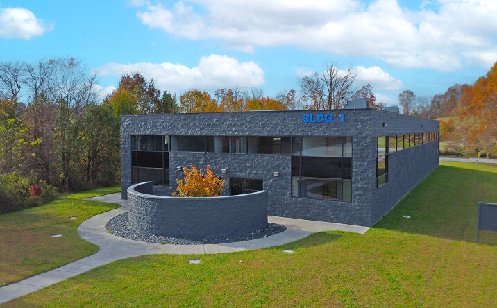 Pictures of Industrial property located at 87 Carpenter Dr, Annville, KY 40402 for sales - image #1