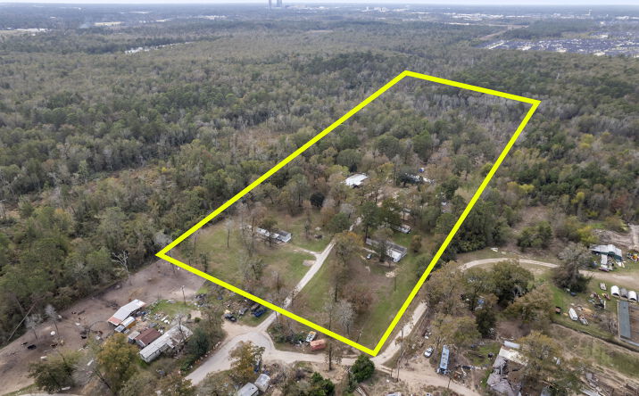 Pictures of Multifamily property located at 11454 Bonney, Conroe, TX 77385 for sales - image #1