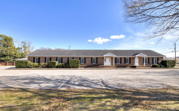 Pictures of Office property located at 213 W Hampton Ave, Sumter, SC 29150 for sales - image #1