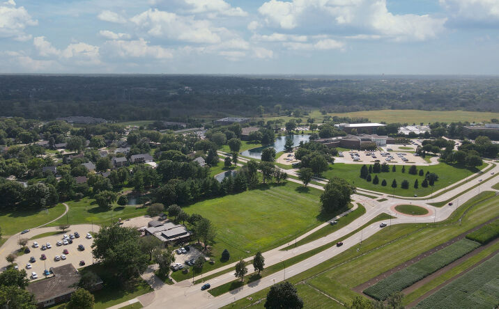 Pictures of Land property located at NW 62nd & Pioneer Parkwy, Johnston, IA, Johnston, IA 50131 for sales - image #1