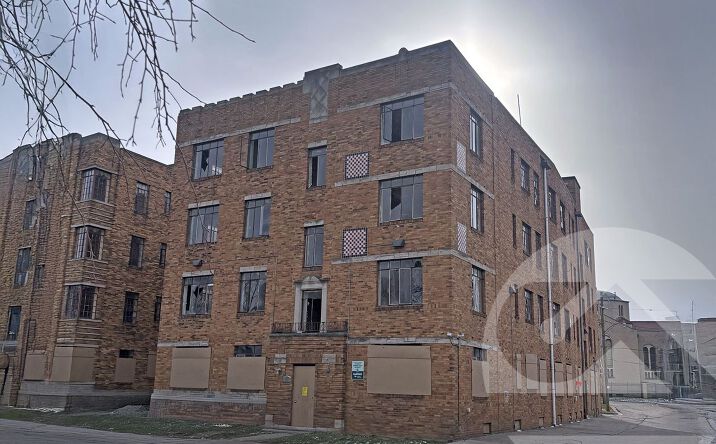 Pictures of Multifamily property located at 381 Covington Dr, Highland Park, MI 48203 for sales - image #1