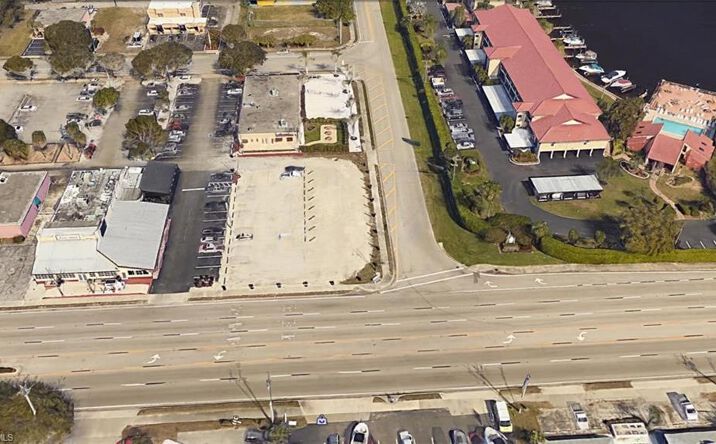 Pictures of Land property located at 1725 CAPE CORAL PKWY, Cape Coral, FL 33904 for sales - image #1