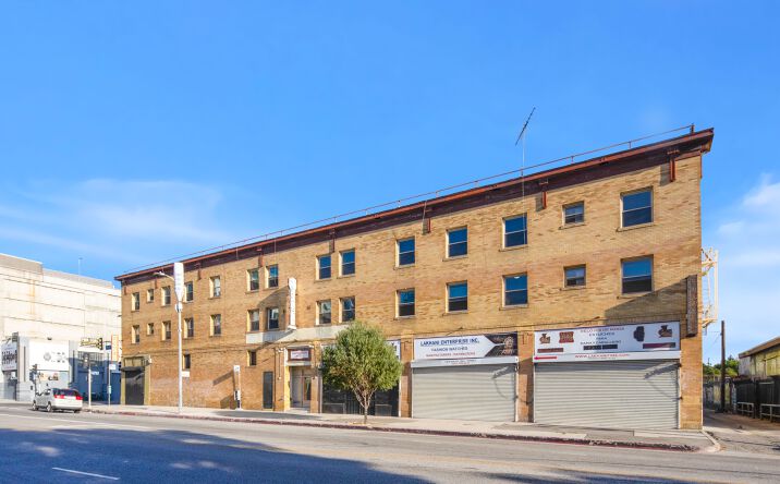 Pictures of Hospitality, Multifamily, Retail property located at 160 W Pico Blvd, Los Angeles, CA 90015 for sales - image #1