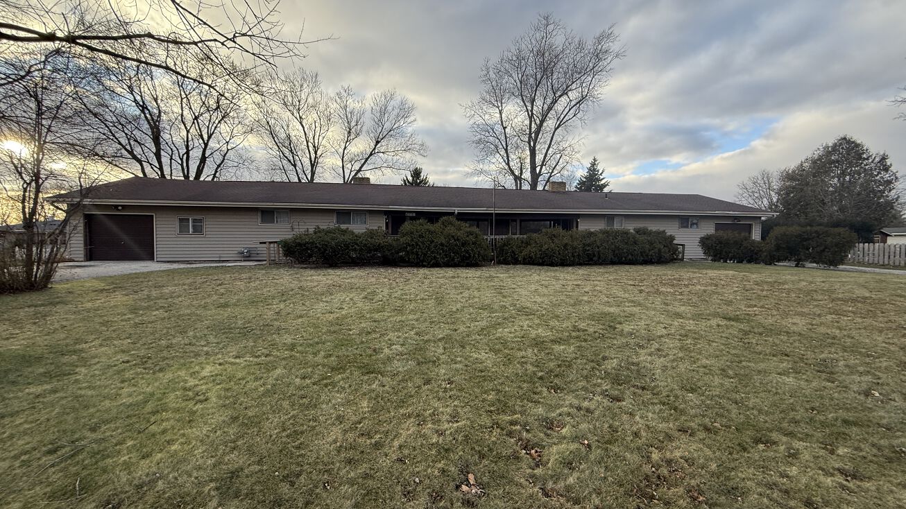 Pictures of Senior Living property located at 637 N Wright Rd, Janesville, WI 53546 for sales - image #1
