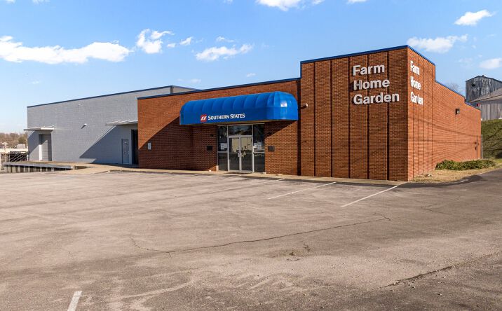 Pictures of Mixed Use, Retail property located at 300 Samson St, Glasgow, KY 42141 for sales - image #1