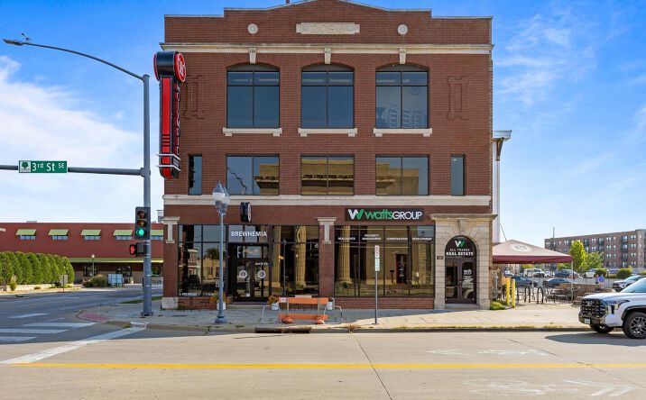 Pictures of Hospitality, Office, Retail, Special Purpose property located at 1202 3rd St SE, Cedar Rapids, IA 52401 for sales - image #1