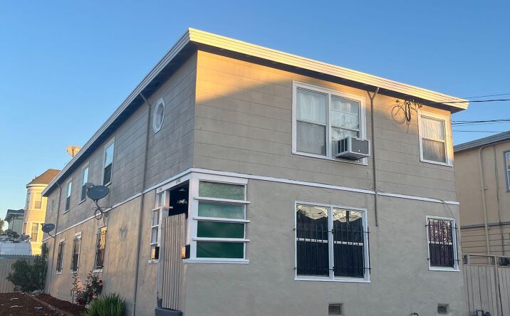 Pictures of Multifamily property located at 1248 E 15th St, Oakland, CA 94606 for sales - image #1