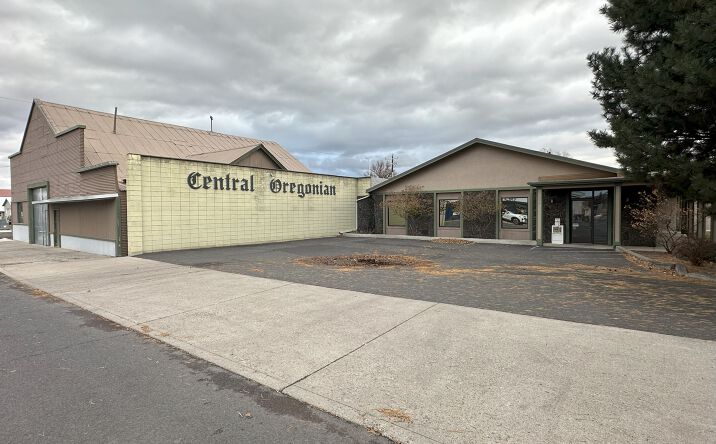 Pictures of Industrial, Office, Retail property located at 574 N Main St, Prineville, OR 97754 for sales - image #1
