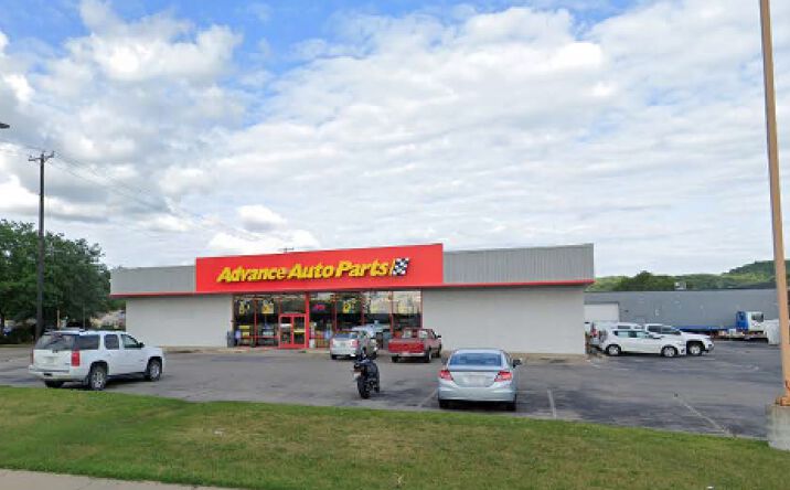 image of property at 2801 LOSEY BLVD S La Crosse WI 54601-7395