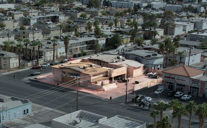 Pictures of Retail, Multifamily, Office property located at 3761 Royal Crest St, Las Vegas, NV 89119 for sales - image #1