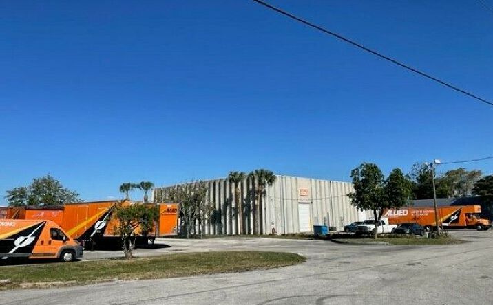 Pictures of Industrial property located at 7051 SW 21st Pl, Davie, FL 33317 for sales - image #1