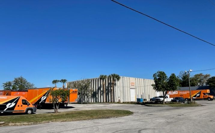 Pictures of Industrial property located at 7051 SW 21st Place, Davie, FL 33317 for sales - image #1