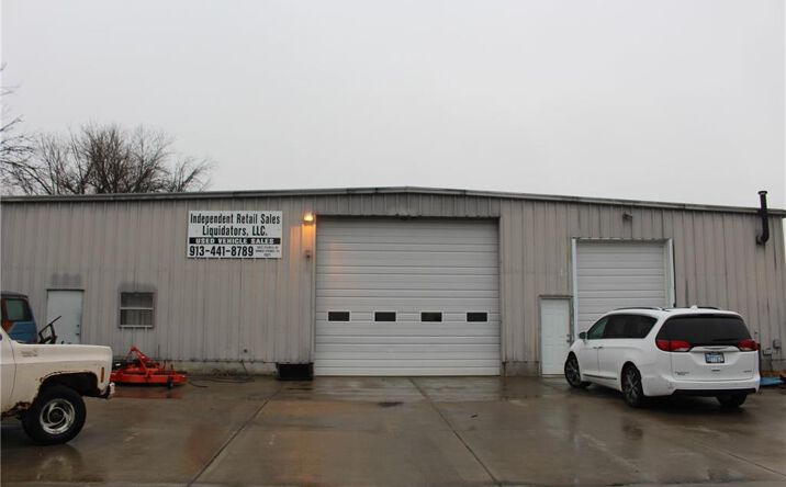 Pictures of Industrial, Retail property located at 13612 Stillwell Road, Bonner Springs, KS 66012 for sales - image #1