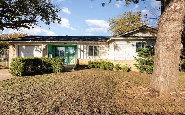 Pictures of Hospitality, Office, Senior Living property located at 800 Waterbury Dr, Grand Prairie, TX 75051 for sales - image #1