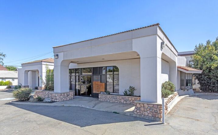 Pictures of Mixed Use, Office, Retail, Special Purpose property located at 256 N K St, Tulare, CA 93274 for sales - image #1