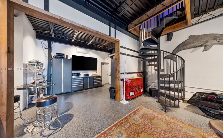 Pictures of Industrial, Multifamily property located at 708 Spangler Blvd, Fort Lauderdale, FL 33316 for sales - image #1