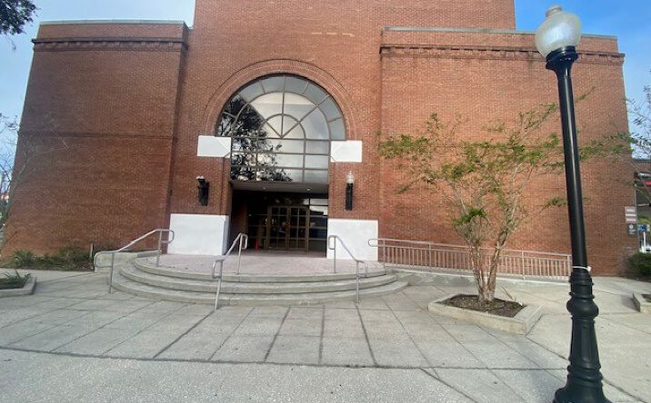 Pictures of Office, Retail property located at 14210 7th St, Dade City, FL 33523 for sales - image #1