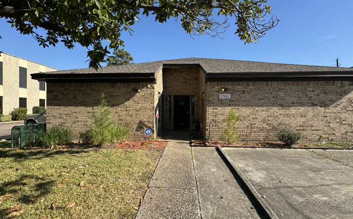 Pictures of Mixed Use, Multifamily, Office, Retail property located at 17002 Butte Creek Rd, Houston, TX 77090 for sales - image #1
