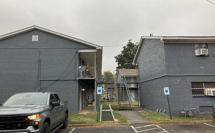 Pictures of Multifamily property located at 1077 Merriwether Ave, Memphis, TN 38105, 1095 Merriwether Ave, Memphis, TN 38105 for sales - image #1
