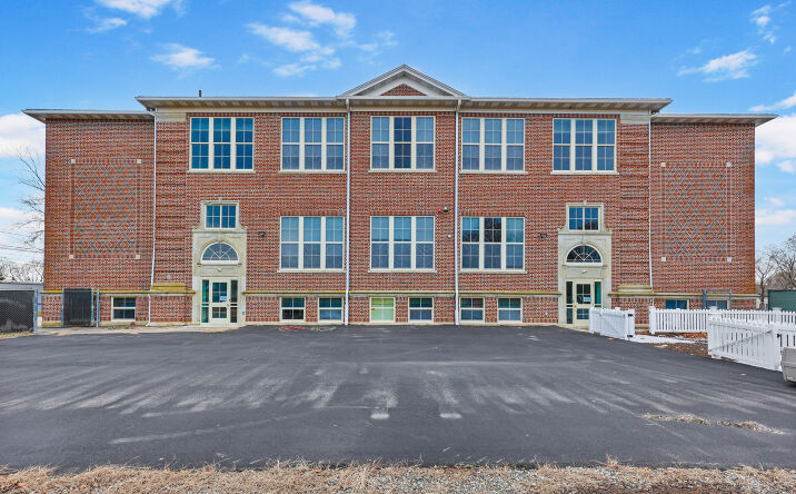 Pictures of Multifamily, Office property located at 651 Norwich Rd, Plainfield, CT 06374 for sales - image #1