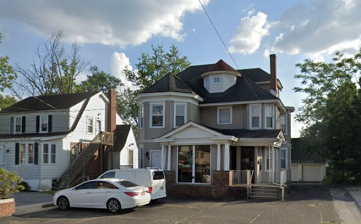 Pictures of Mixed Use, Multifamily, Office, Retail property located at 604 White Horse Pike, Oaklyn, NJ 08107 for sales - image #1
